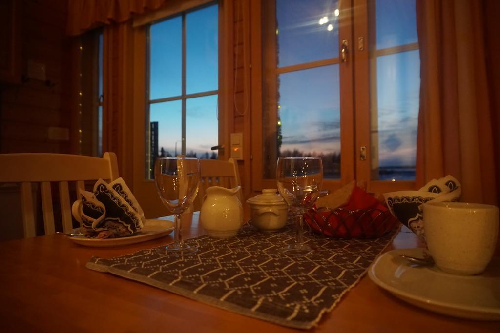 Wanha Pappila Cottages Simoniemi Номер фото